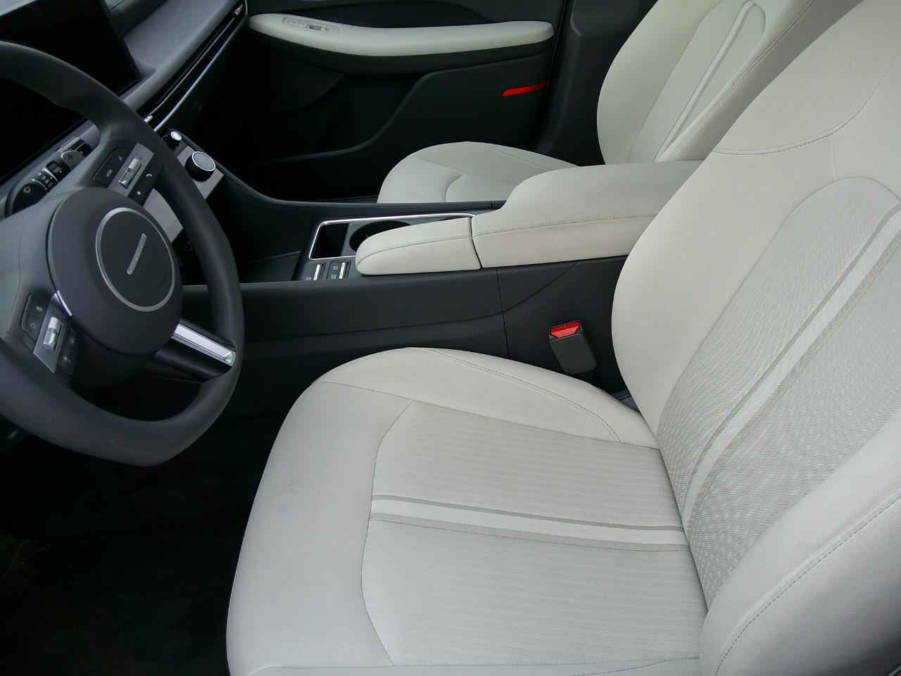 Hyundai Sonata SEL FWD 2025