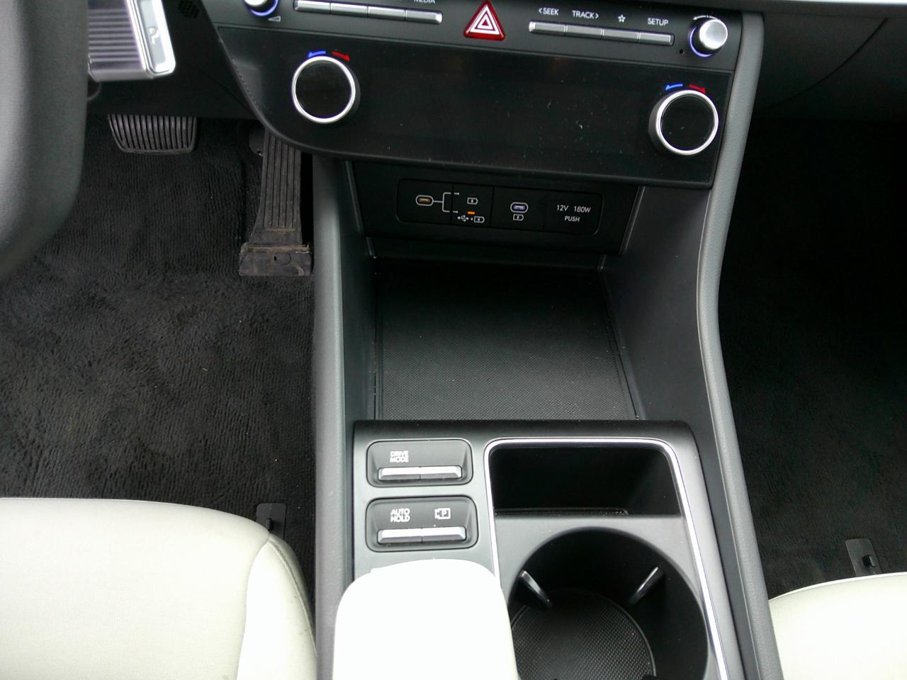 Hyundai Sonata SEL FWD 2025