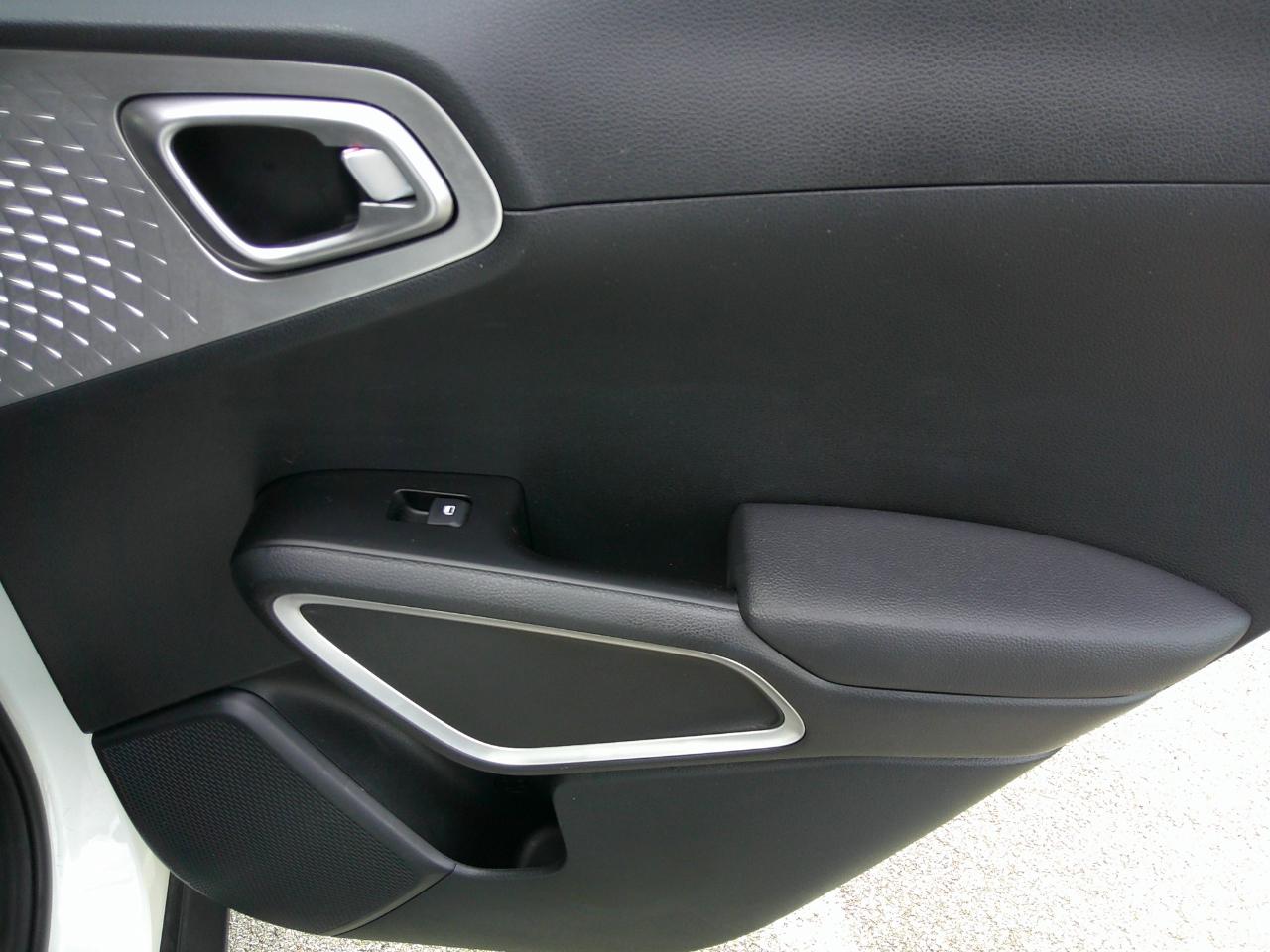 Kia Soul LX FWD 2025