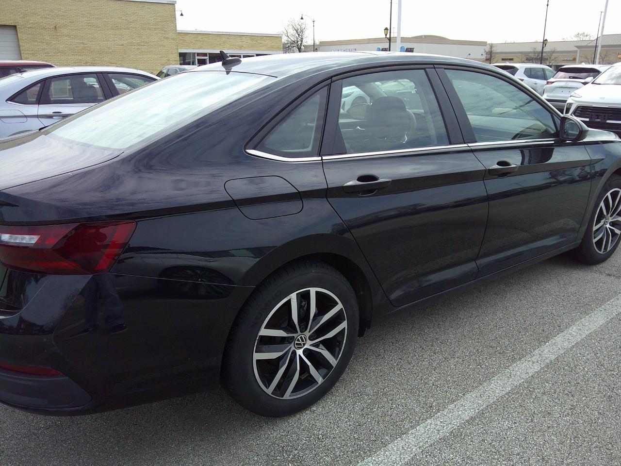 Volkswagen Jetta SE Auto 2025