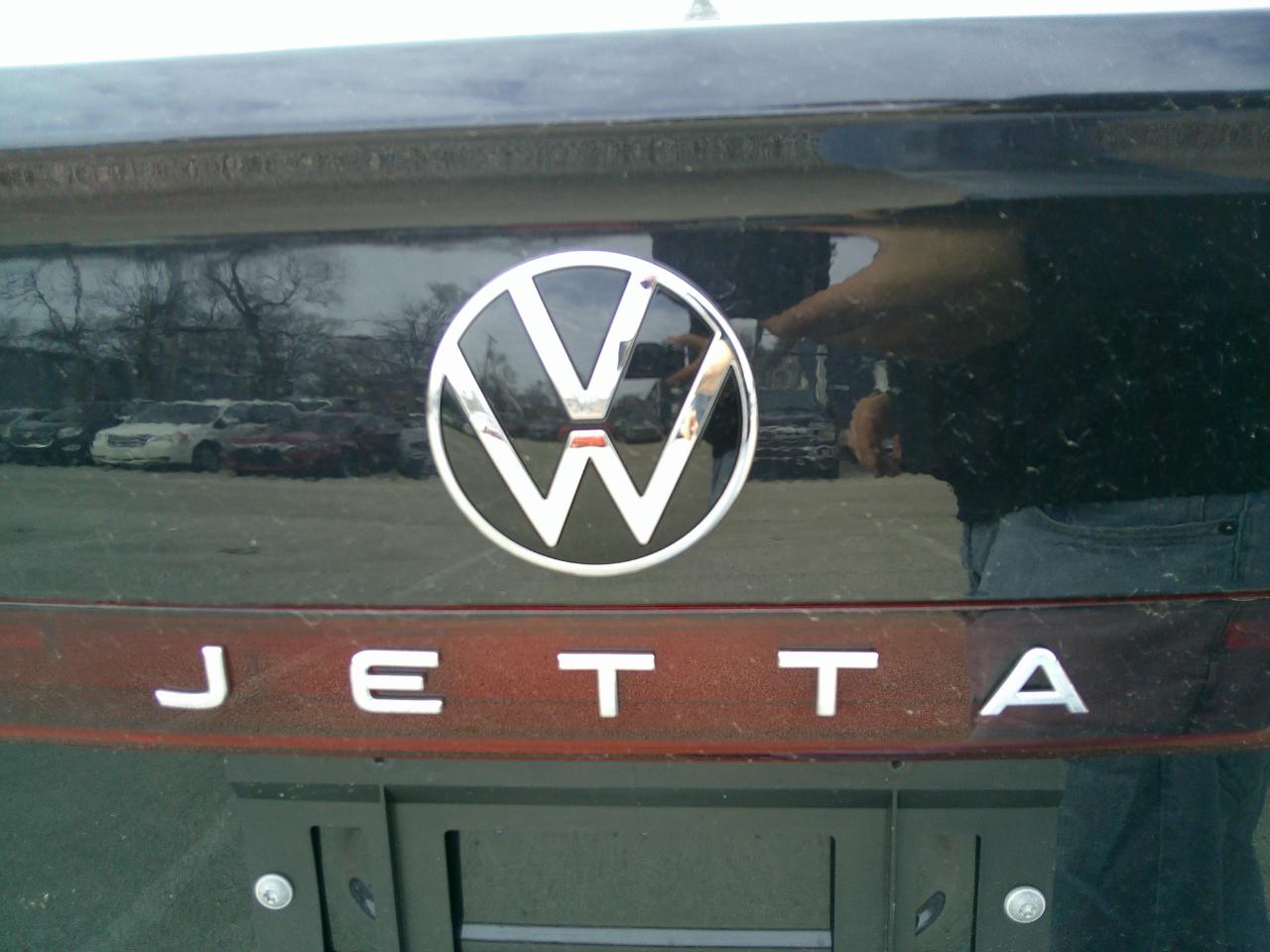 Volkswagen Jetta SE Auto 2025