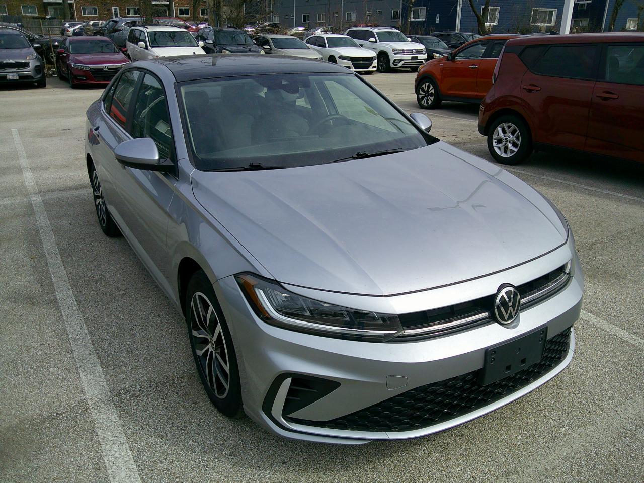 Volkswagen Jetta SE Auto 2025