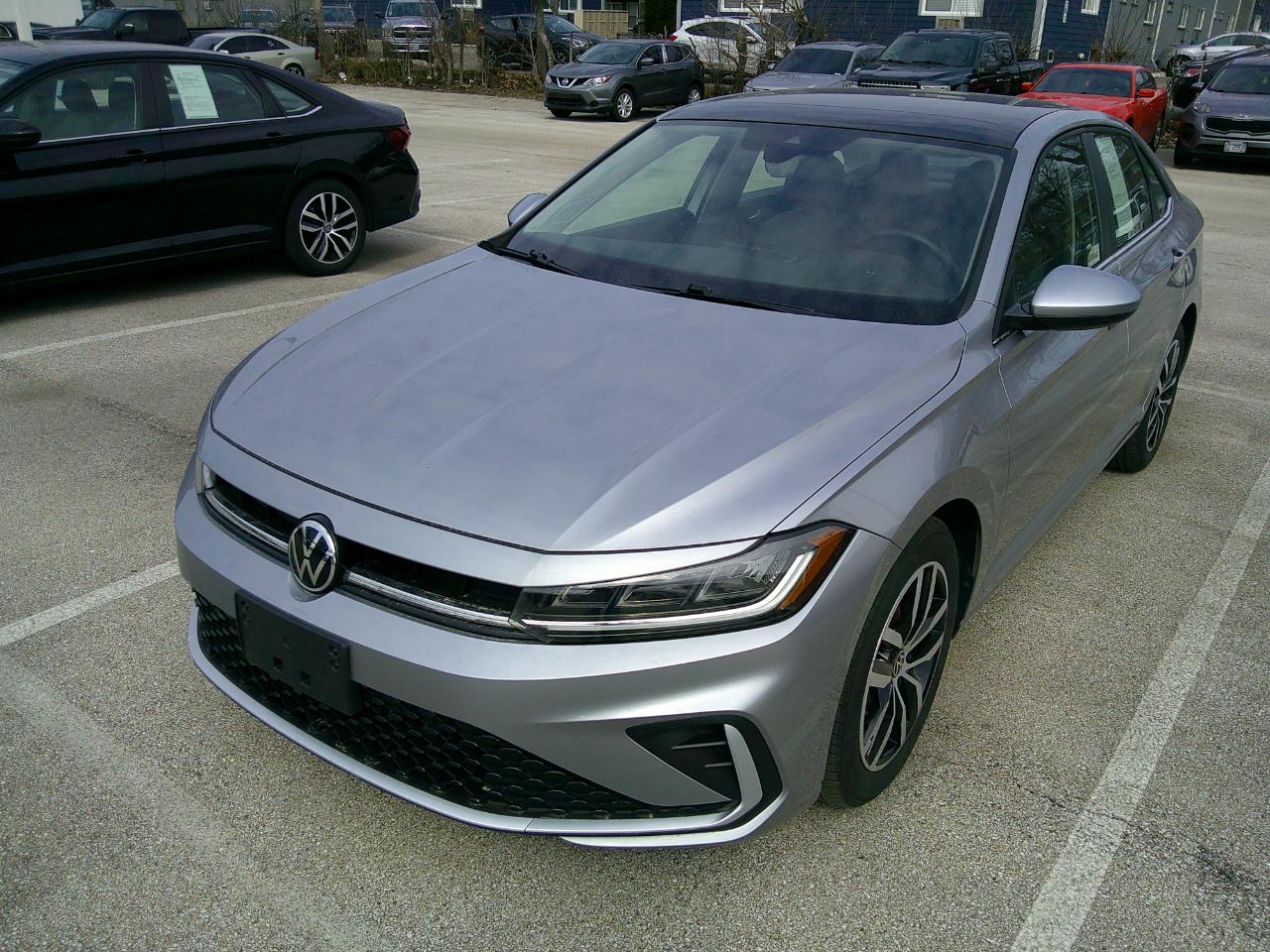 Volkswagen Jetta SE Auto 2025