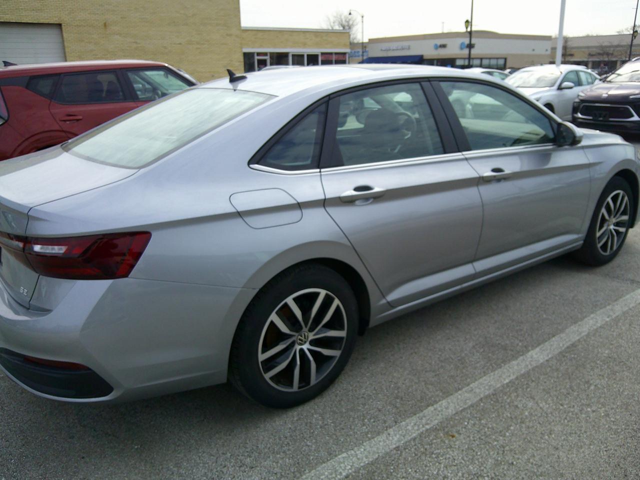 Volkswagen Jetta SE Auto 2025