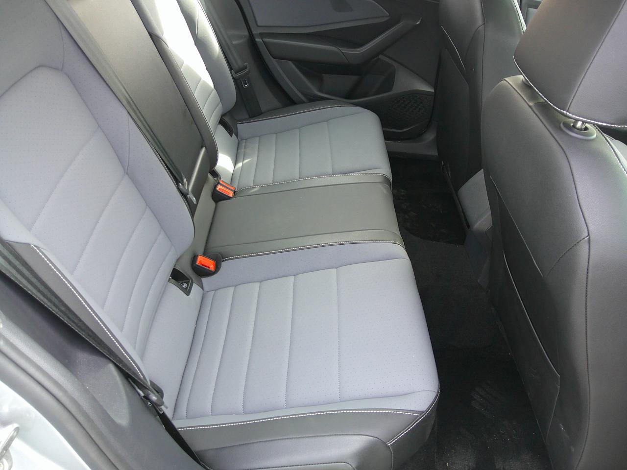 Volkswagen Jetta SE Auto 2025