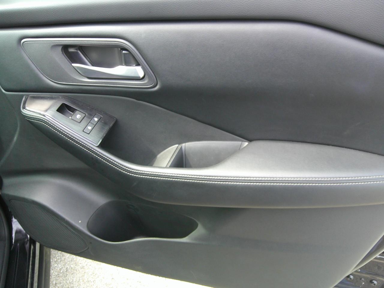 Nissan Rogue AWD SV 2025