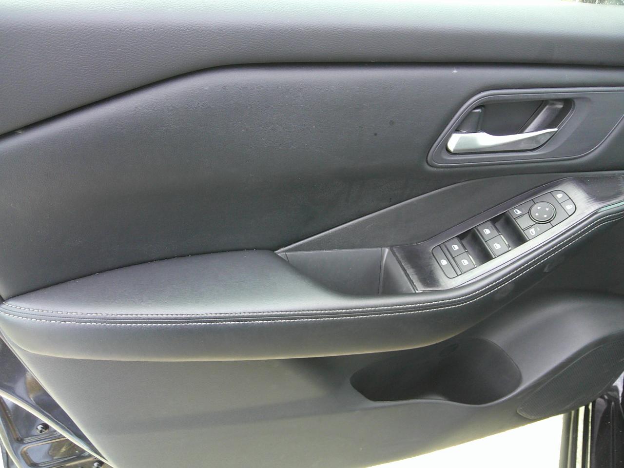 Nissan Rogue AWD SV 2025