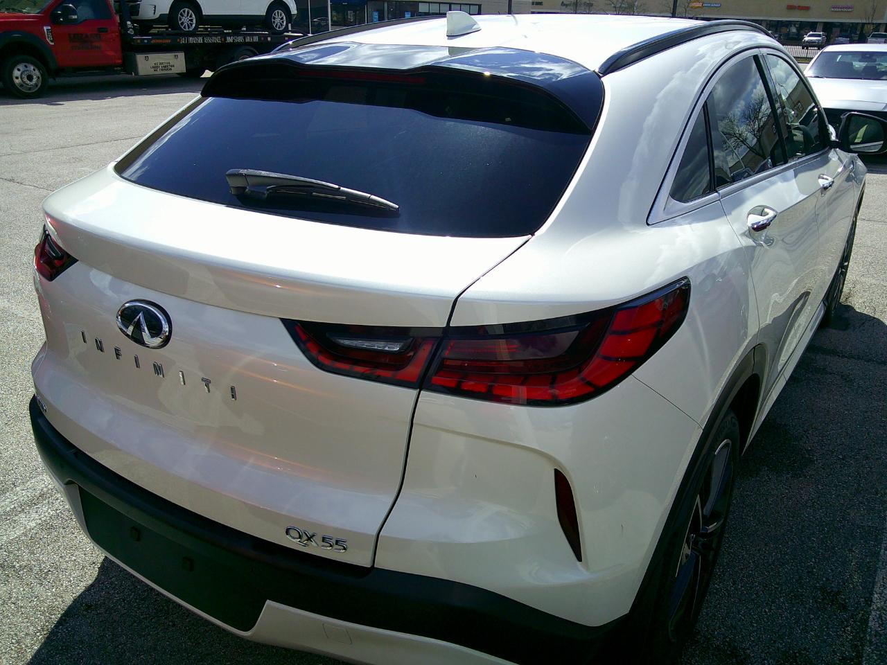 Infiniti QX50 LUXE AWD 2023