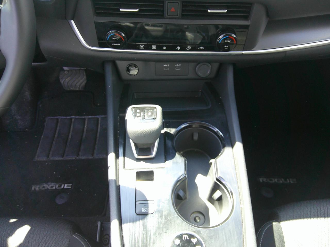 Nissan Rogue AWD SV 2025