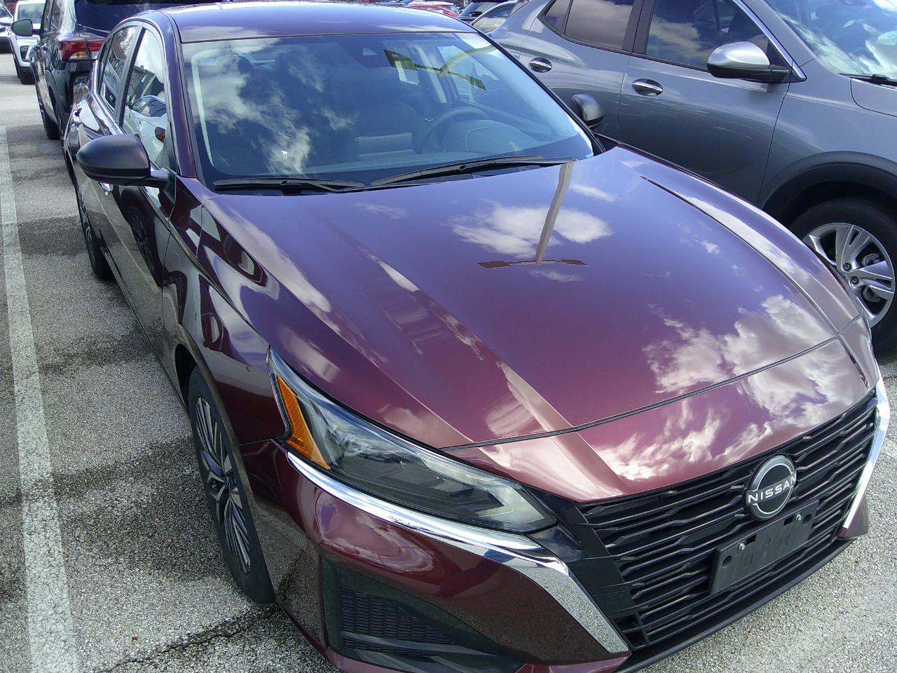 Nissan Altima 2.5 SV Sedan 2024