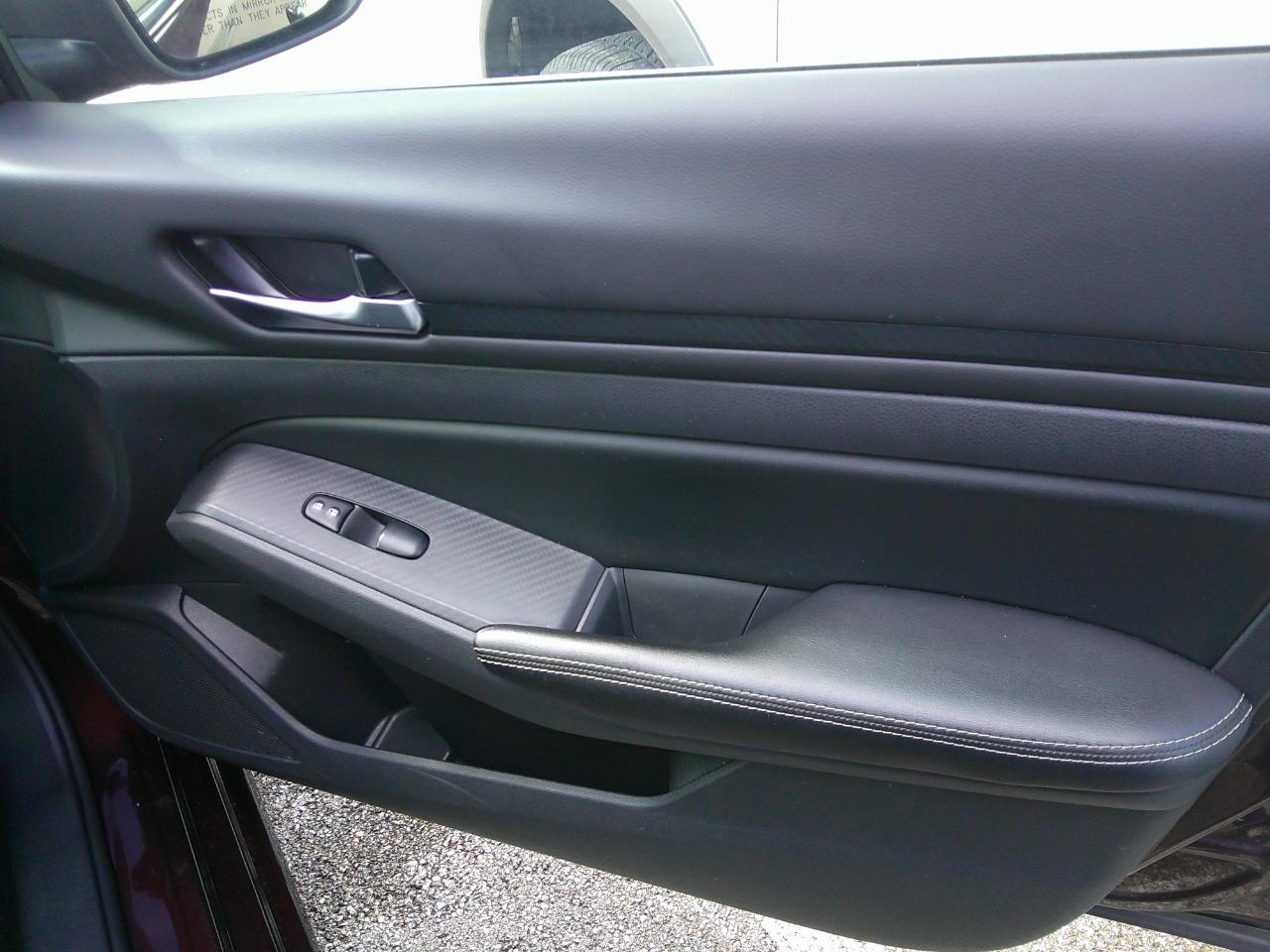 Nissan Altima 2.5 SV Sedan 2024