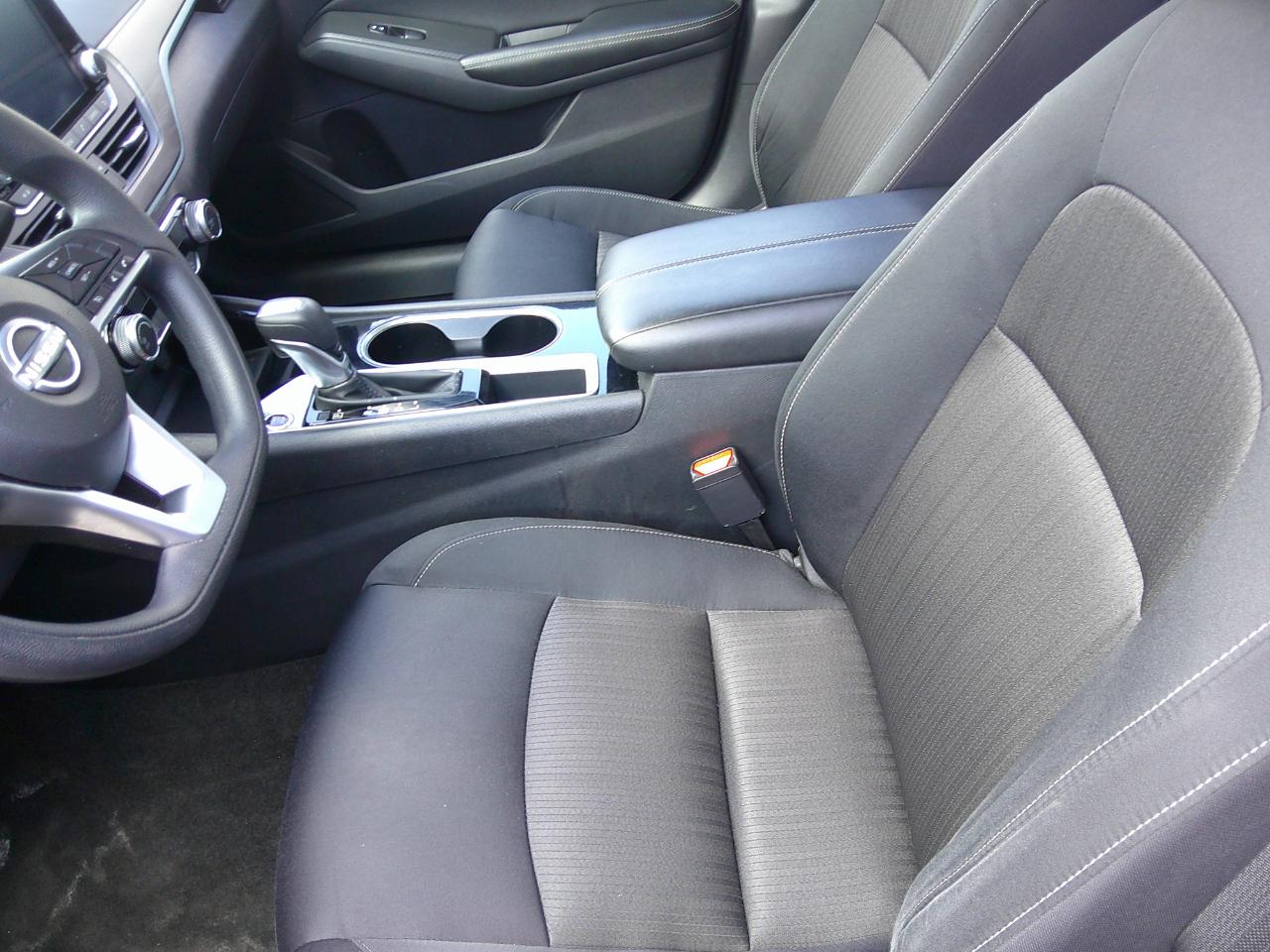 Nissan Altima 2.5 SV Sedan 2024