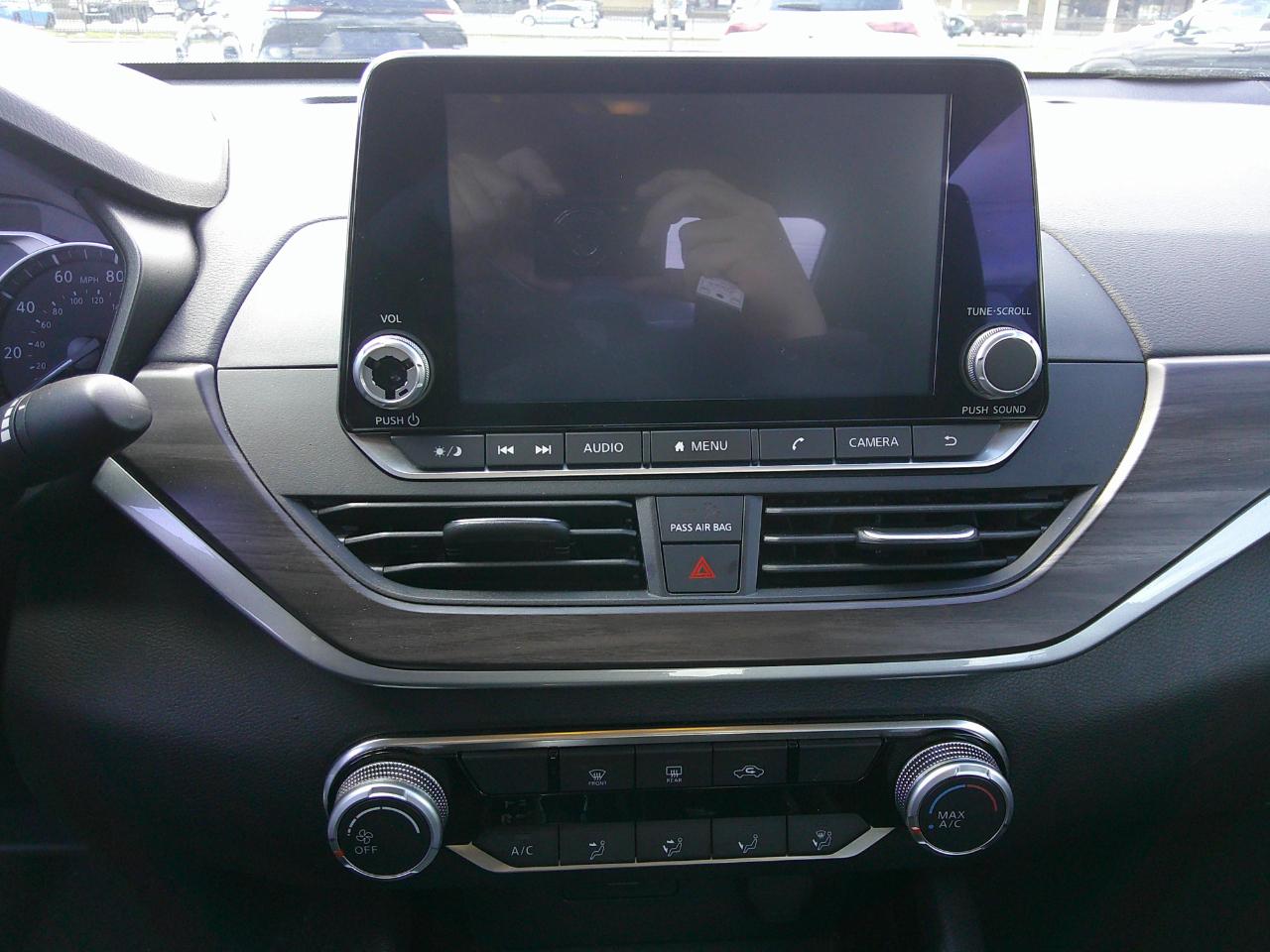 Nissan Altima 2.5 SV Sedan 2024