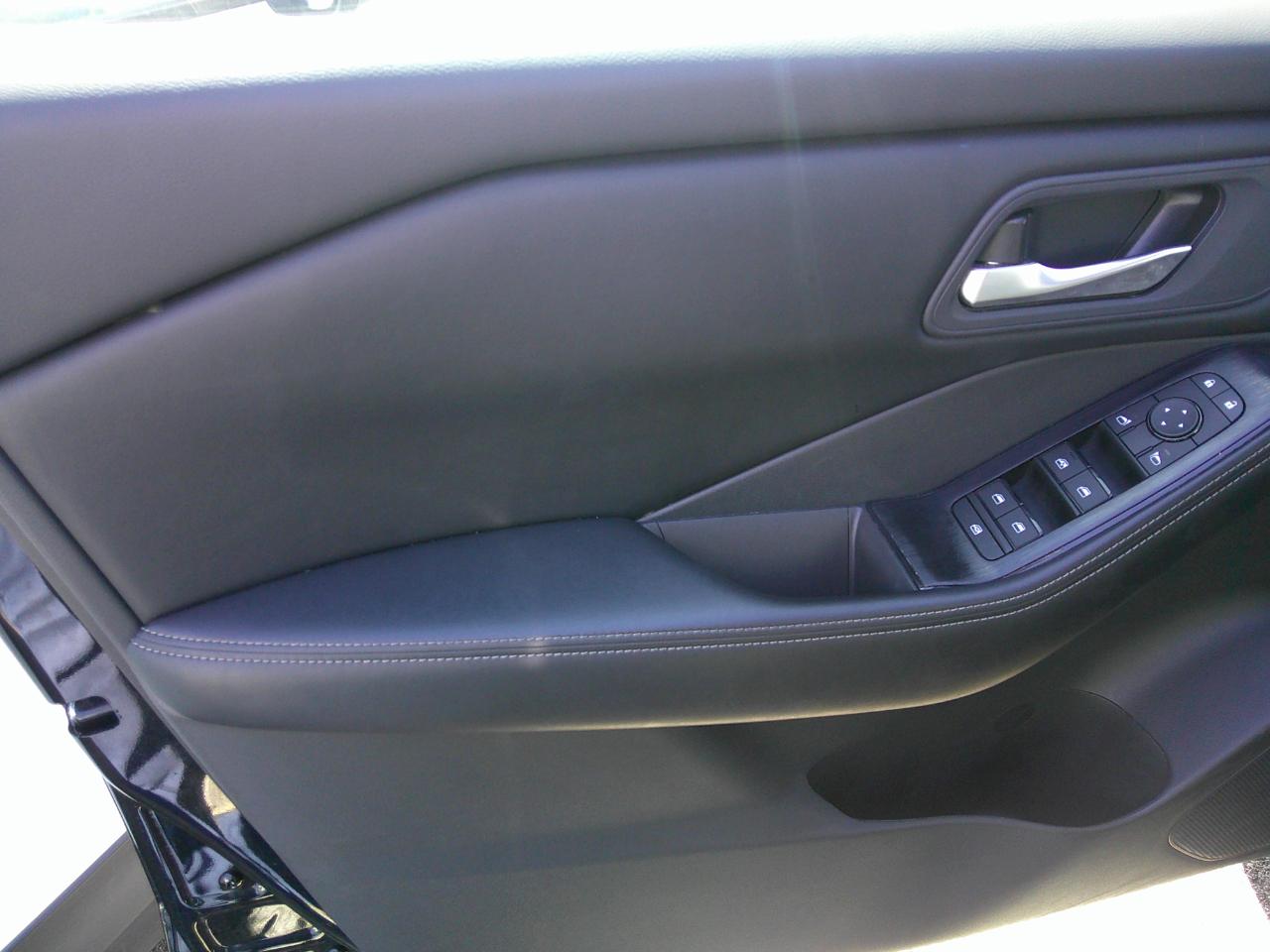 Nissan Rogue AWD SV 2025