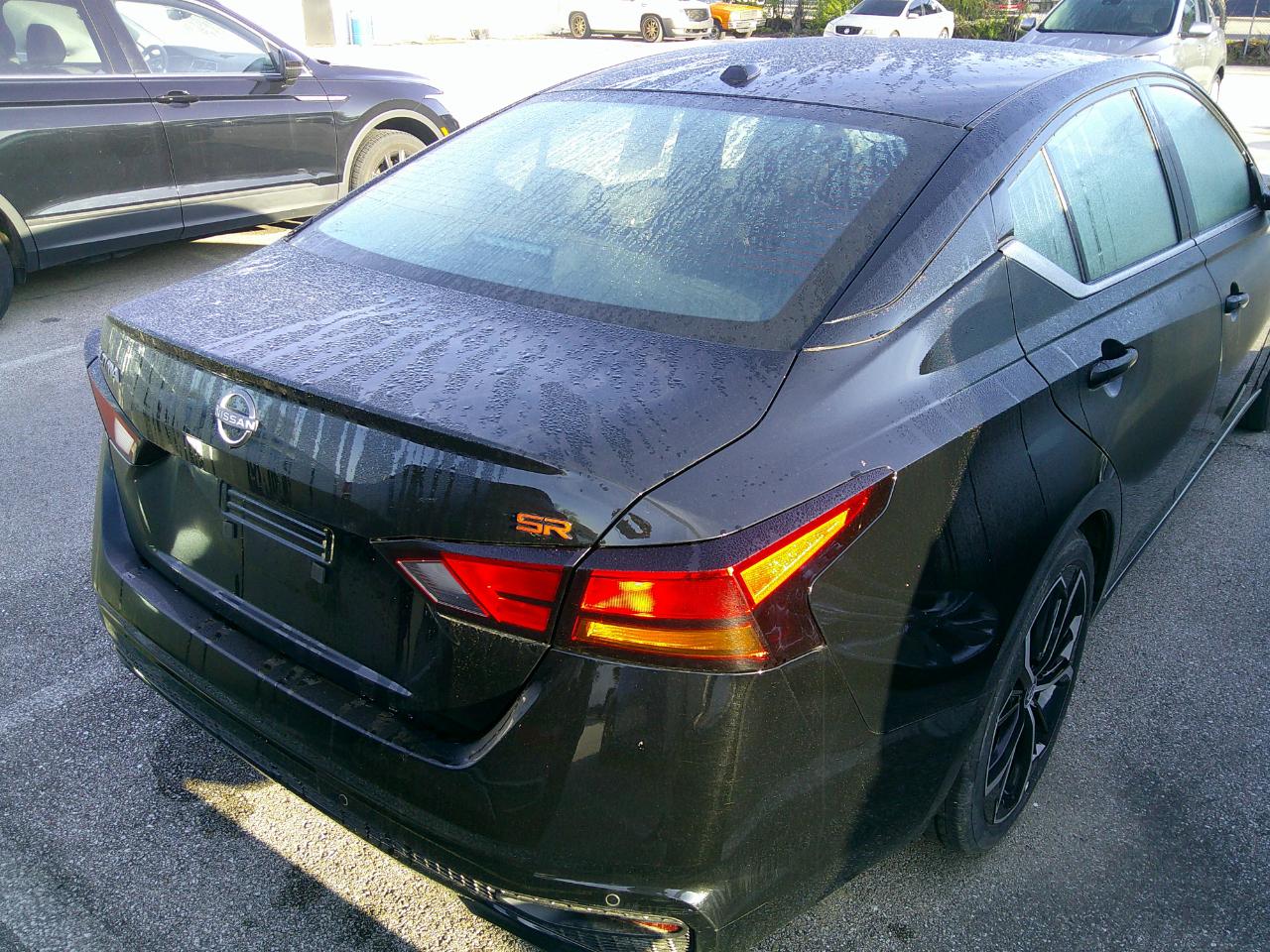 Nissan Altima SR FWD 2025