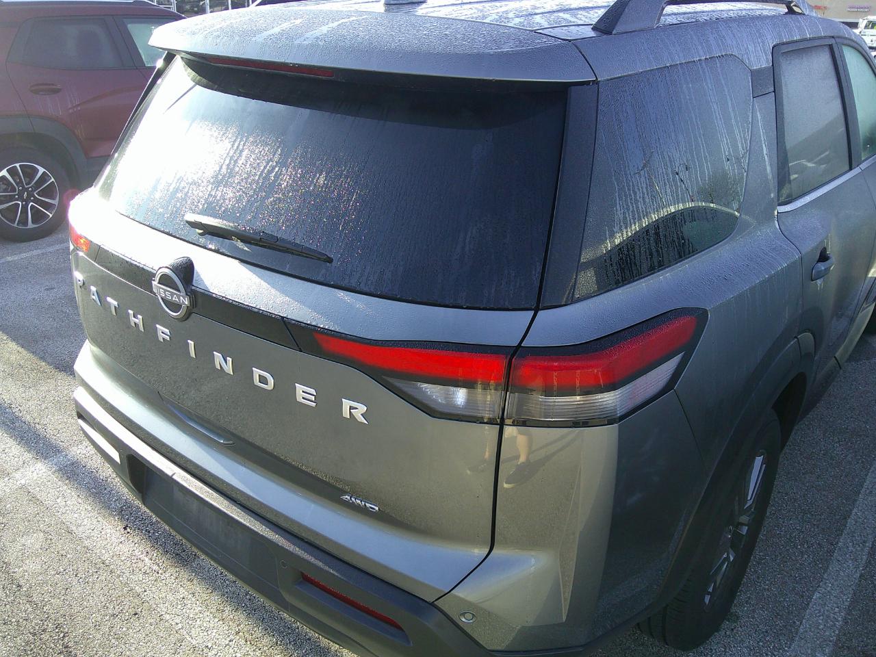 Nissan Pathfinder SV 4WD 2025