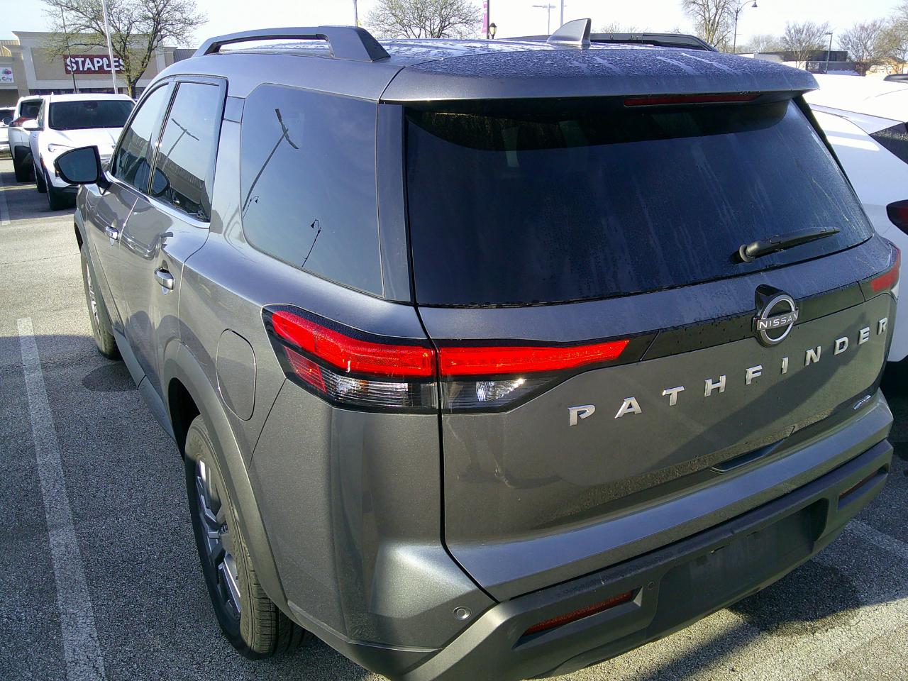 Nissan Pathfinder SV 4WD 2025