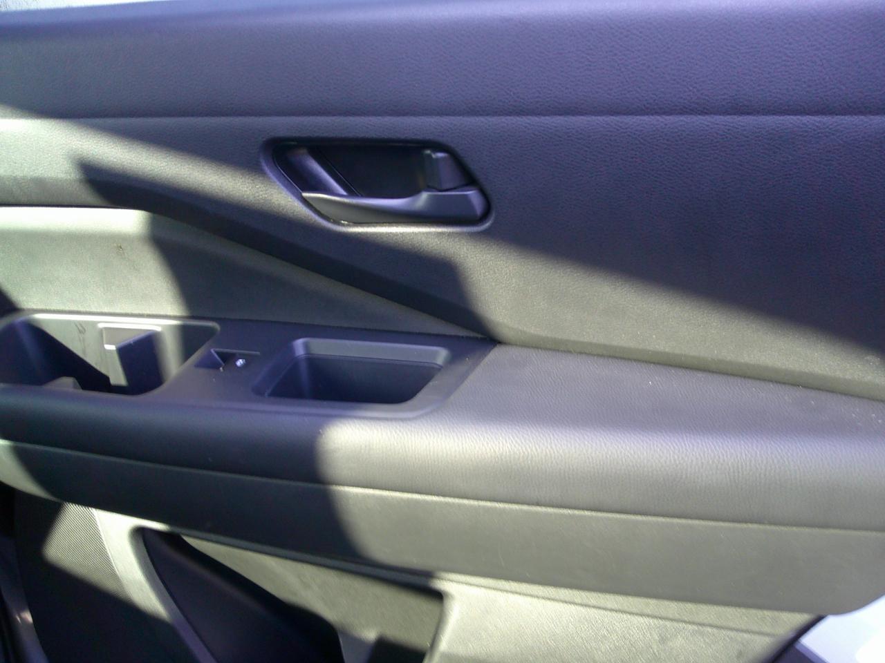 Nissan Pathfinder SV 4WD 2025