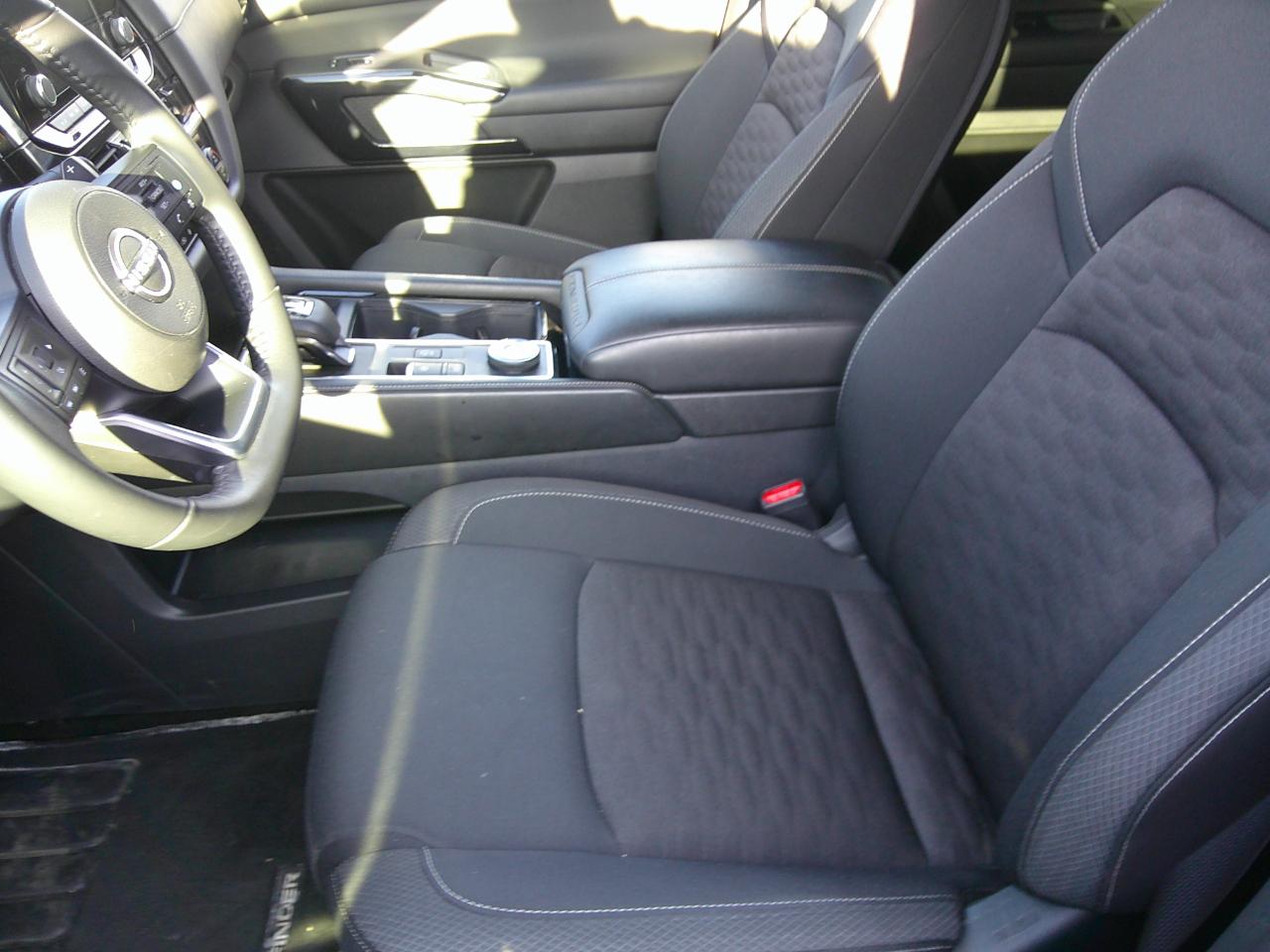 Nissan Pathfinder SV 4WD 2025