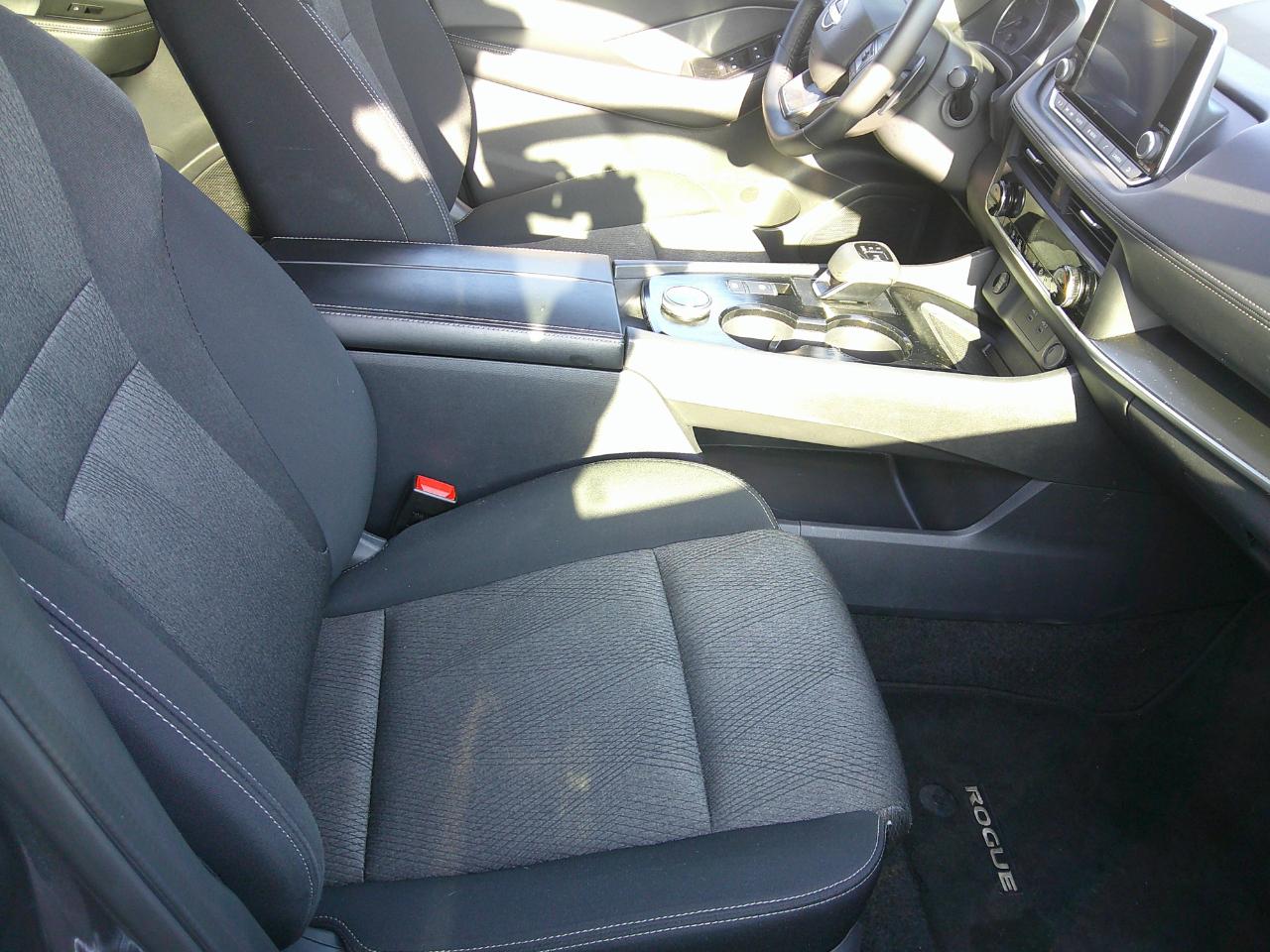 Nissan Rogue AWD SV 2025