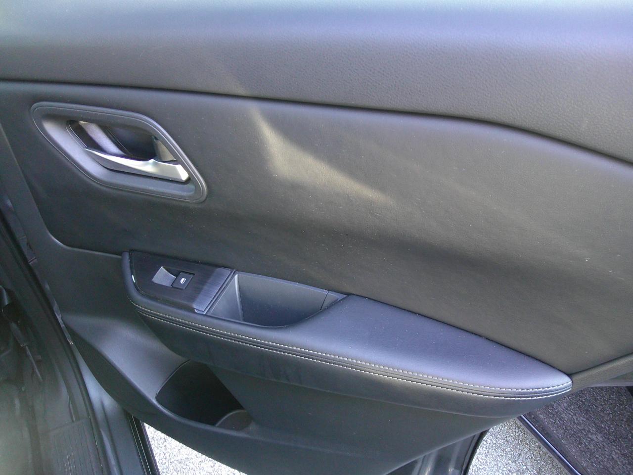 Nissan Rogue AWD SV 2025