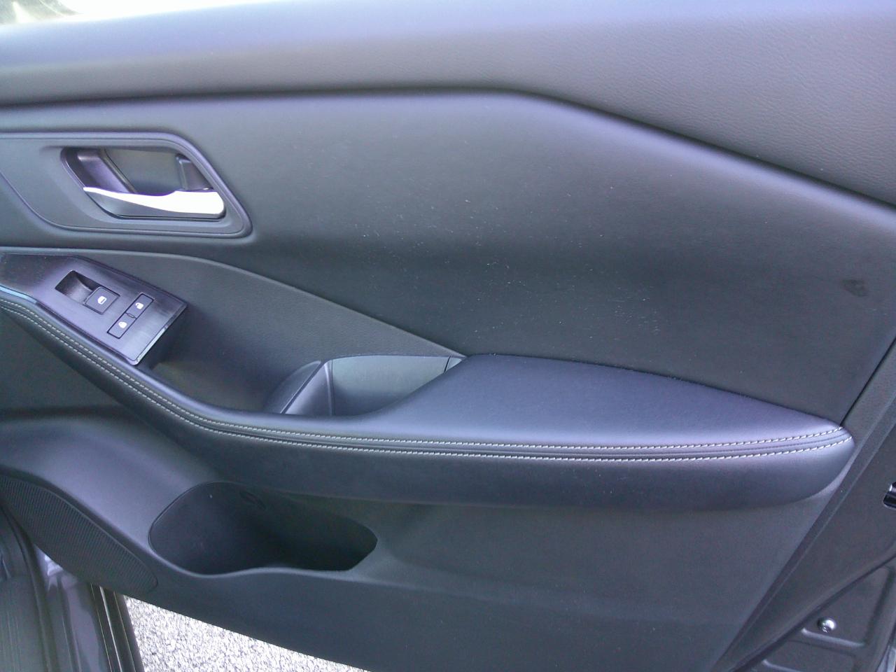 Nissan Rogue AWD SV 2025