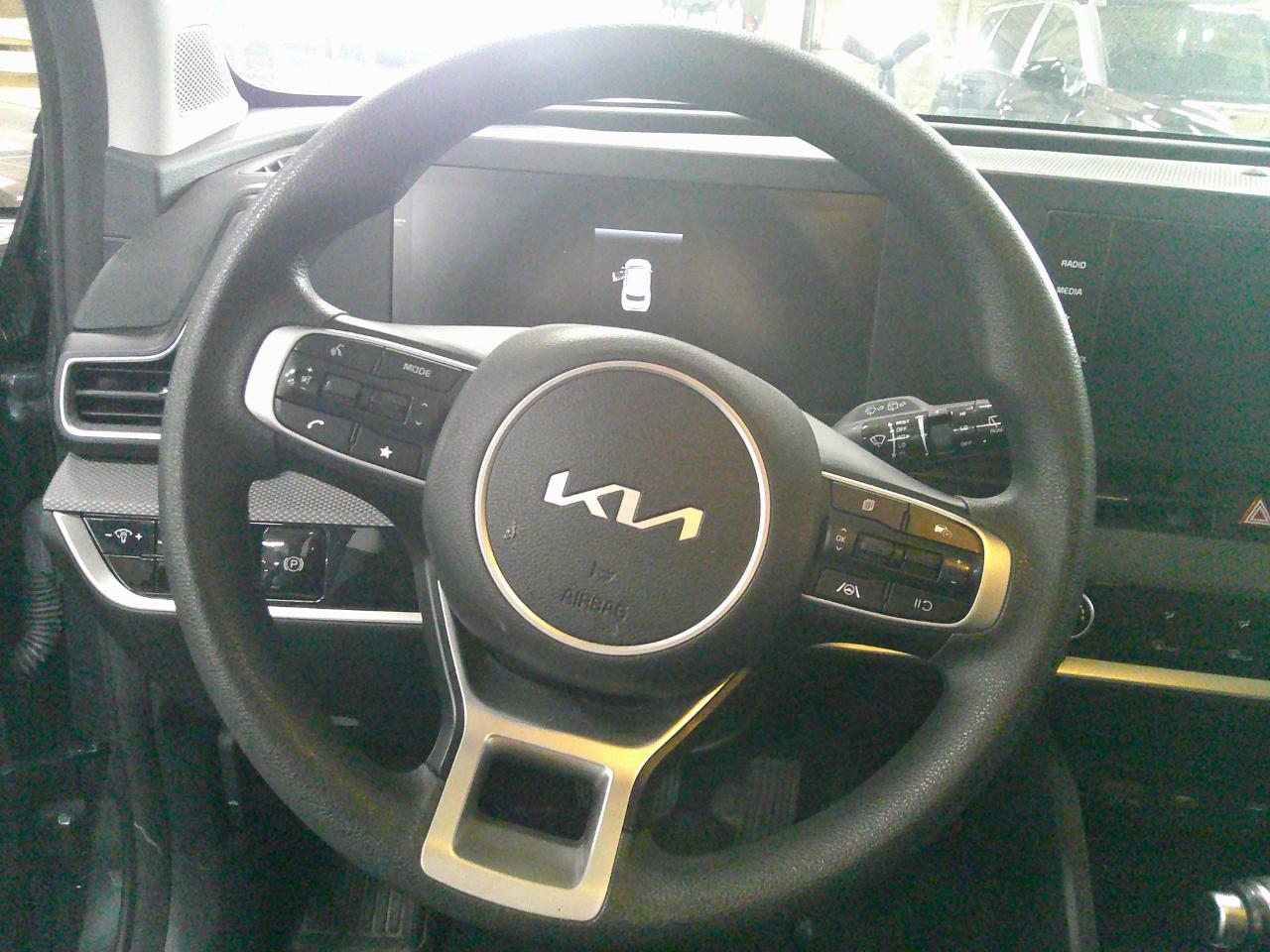 Kia Sportage LX FWD 2025