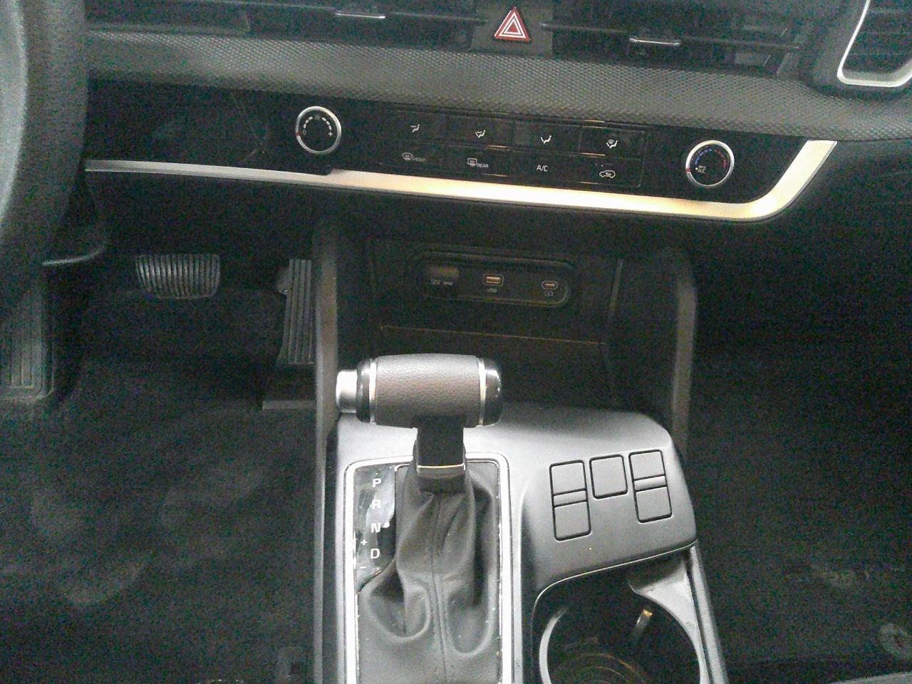 Kia Sportage LX FWD 2025