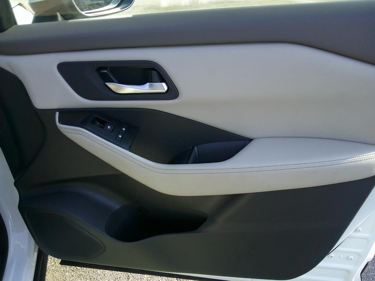 Nissan Rogue AWD SV 2025