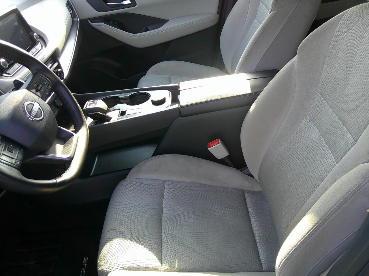 Nissan Rogue AWD SV 2025