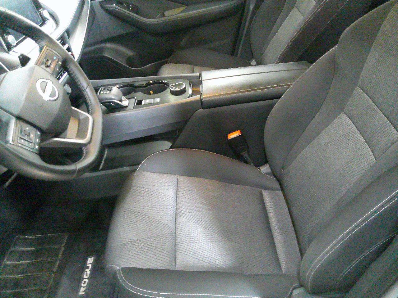 Nissan Rogue AWD SV 2025