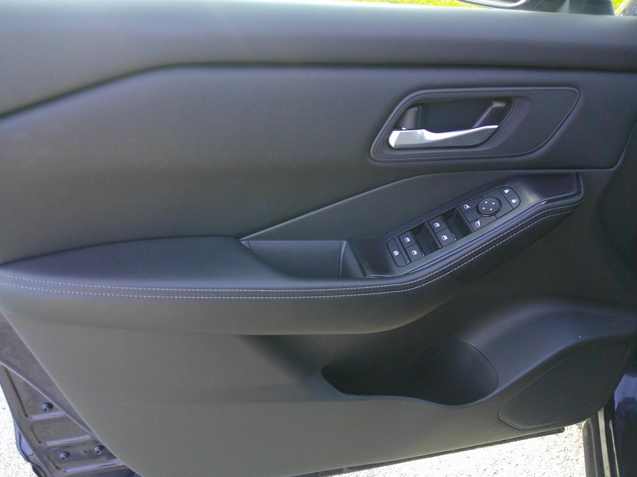 Nissan Rogue AWD SV 2025