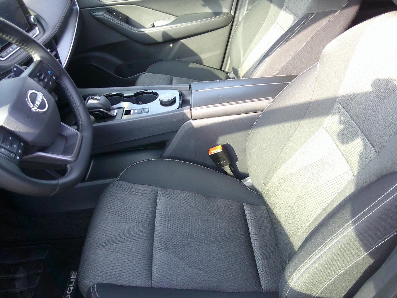 Nissan Rogue AWD SV 2025