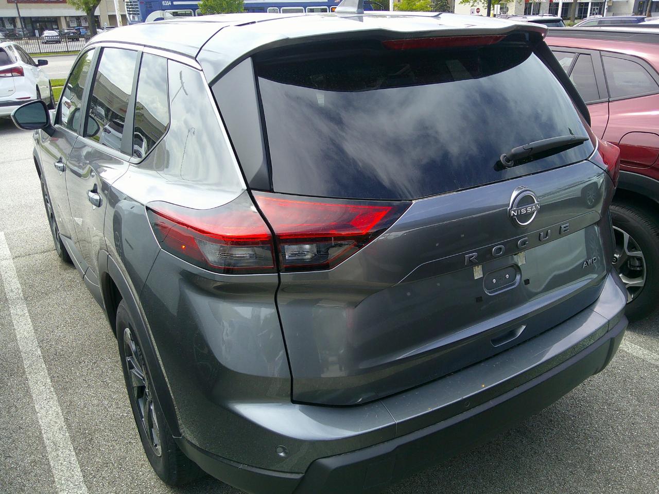 Nissan Rogue AWD SV 2025