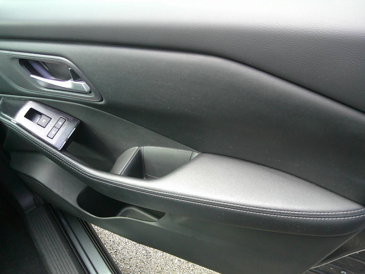 Nissan Rogue AWD SV 2025