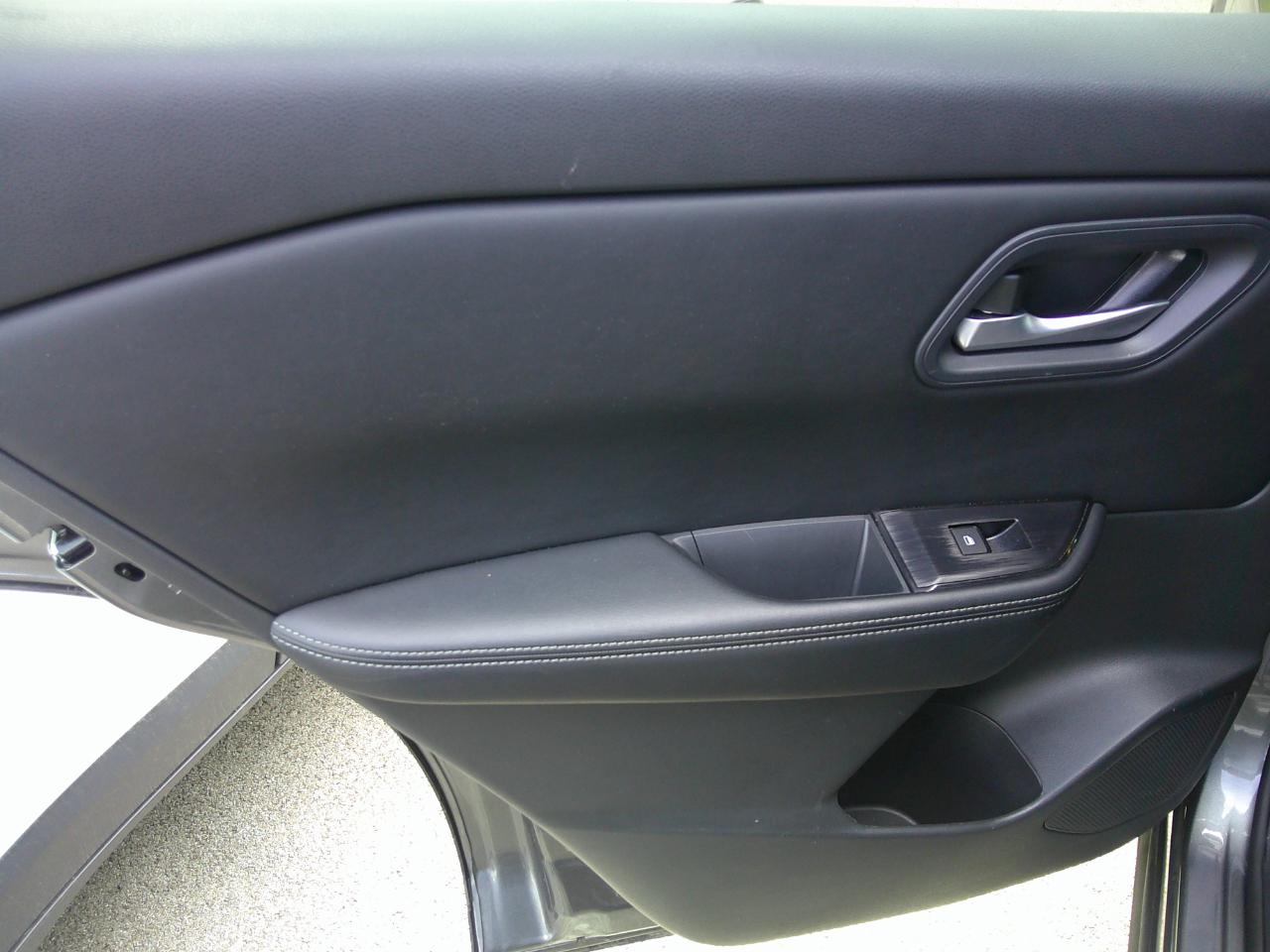 Nissan Rogue AWD SV 2025
