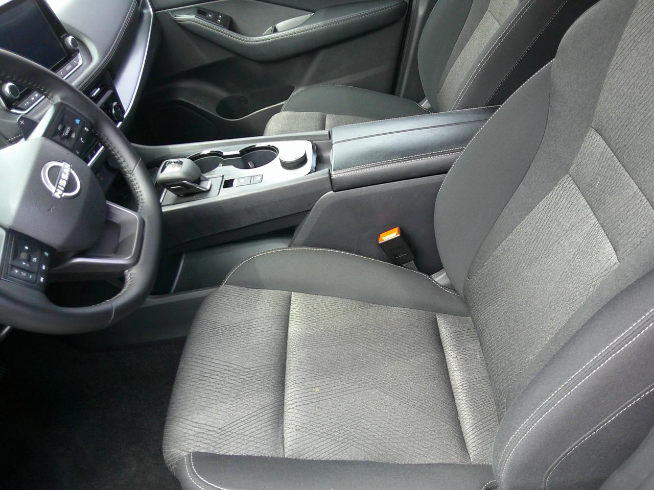 Nissan Rogue AWD SV 2025
