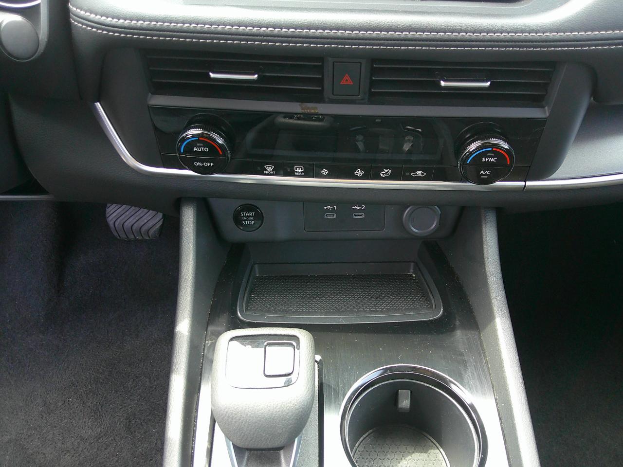 Nissan Rogue AWD SV 2025