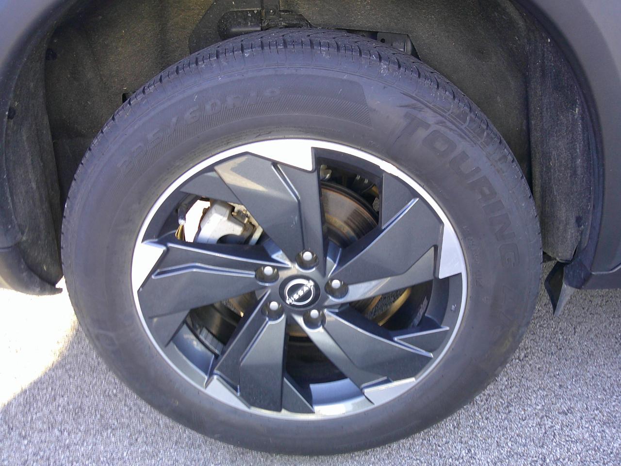 Nissan Rogue AWD SV 2025
