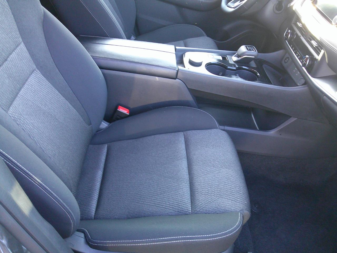 Nissan Rogue AWD SV 2025