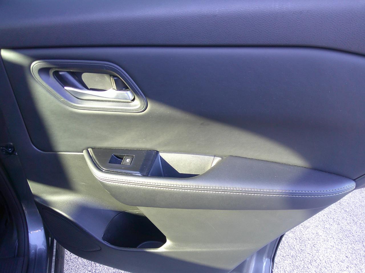 Nissan Rogue AWD SV 2025