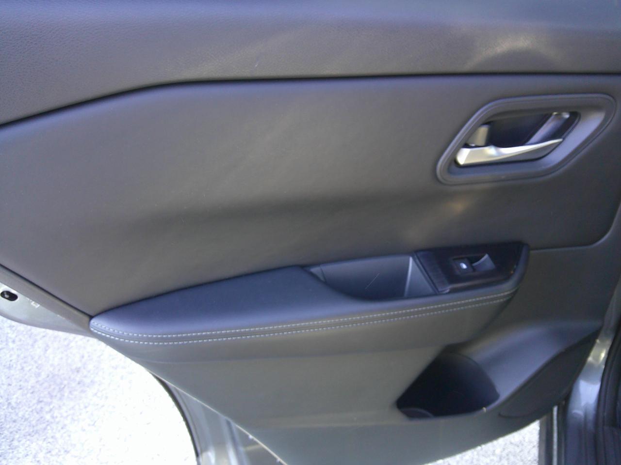 Nissan Rogue AWD SV 2025