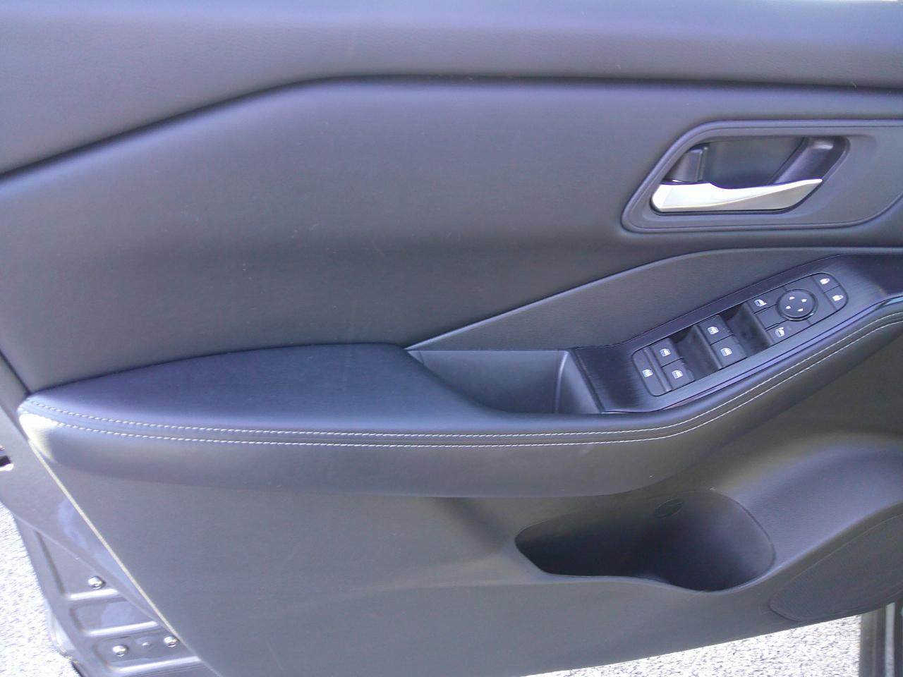 Nissan Rogue AWD SV 2025