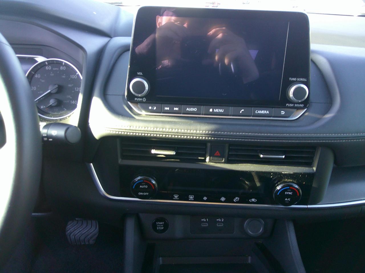 Nissan Rogue AWD SV 2025