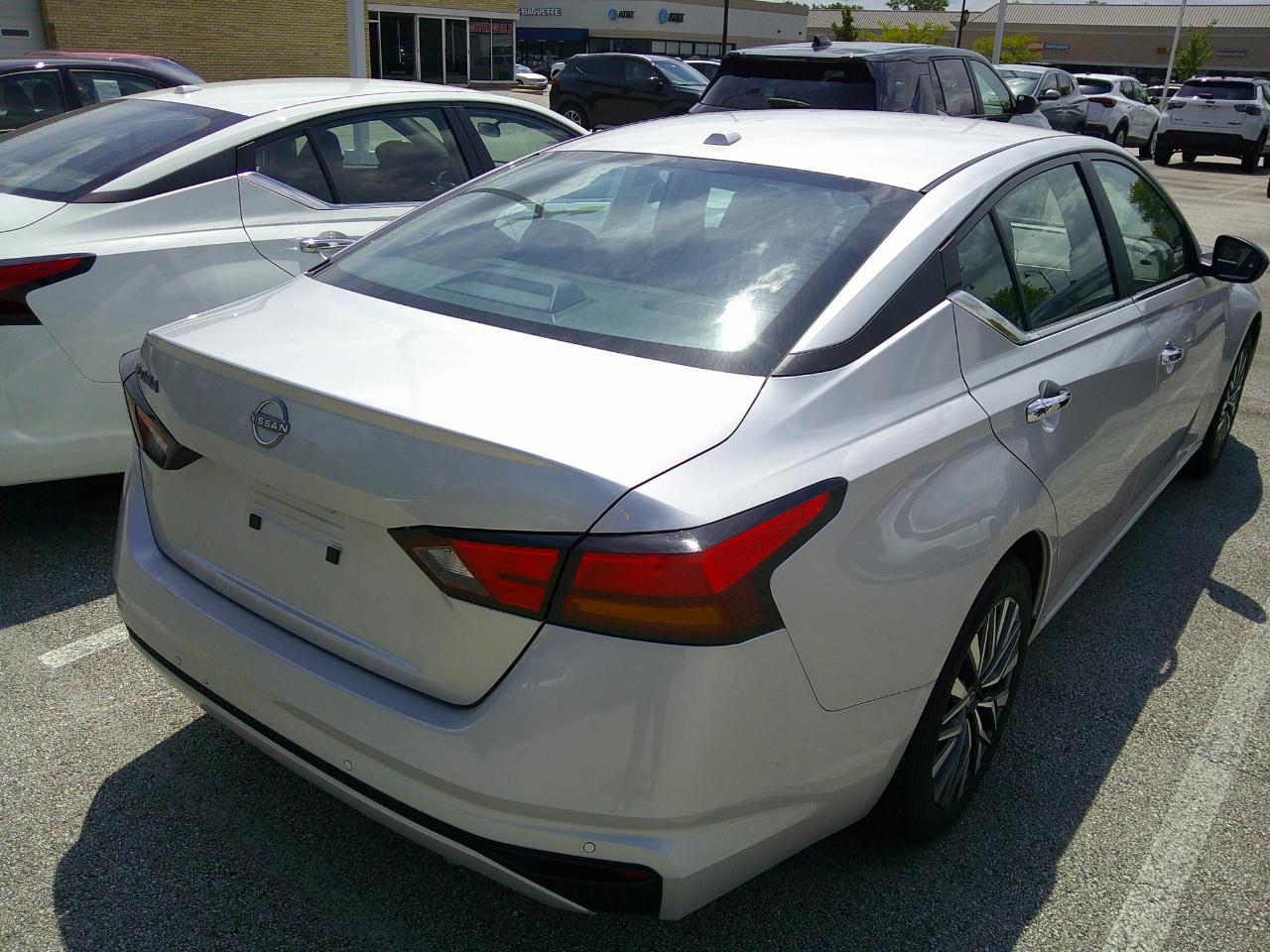 Nissan Altima SV FWD 2025