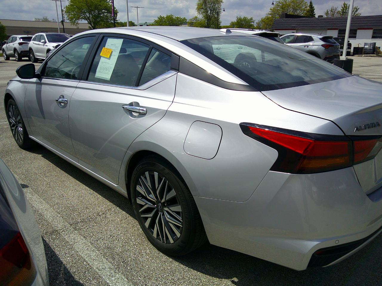 Nissan Altima SV FWD 2025