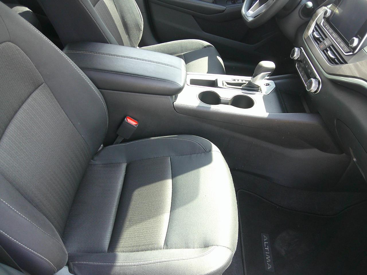 Nissan Altima SV FWD 2025