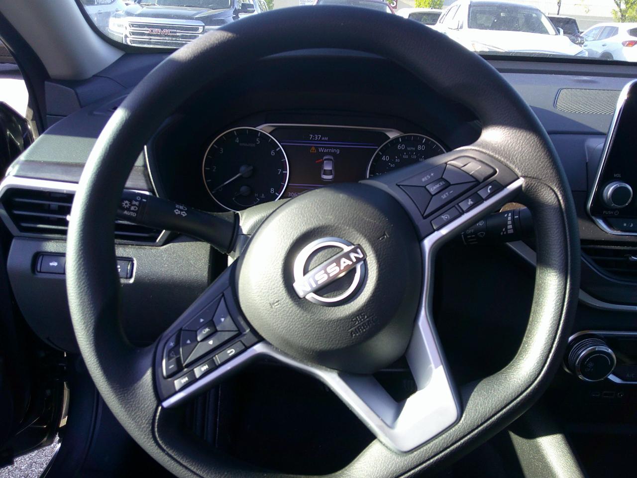 Nissan Altima SV FWD 2025