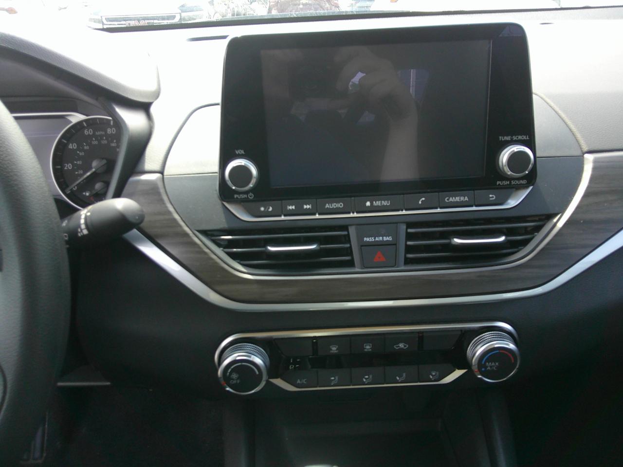 Nissan Altima SV FWD 2025