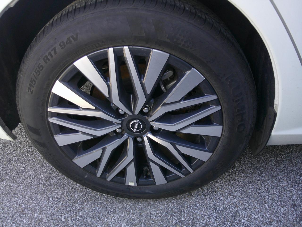 Nissan Altima SV FWD 2025
